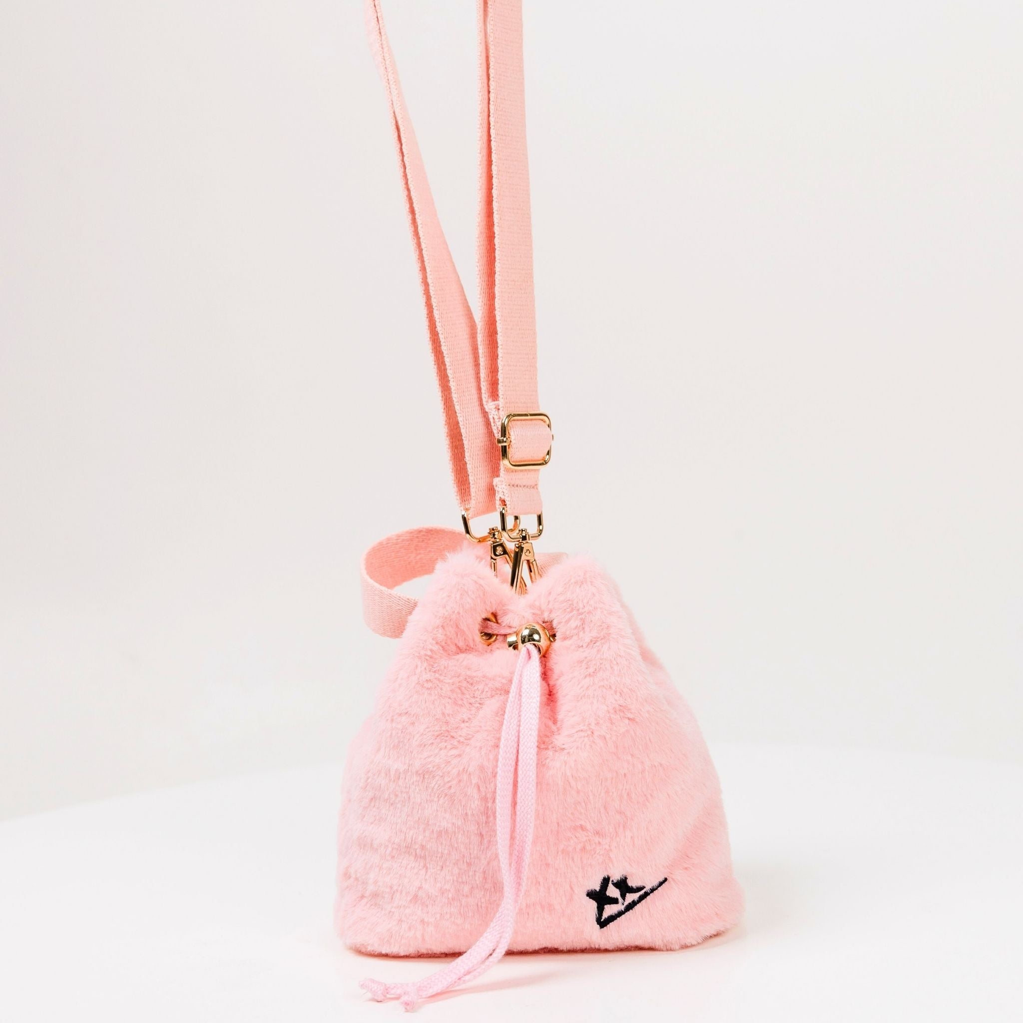 2-Way Furry Bucket Bag in Pink