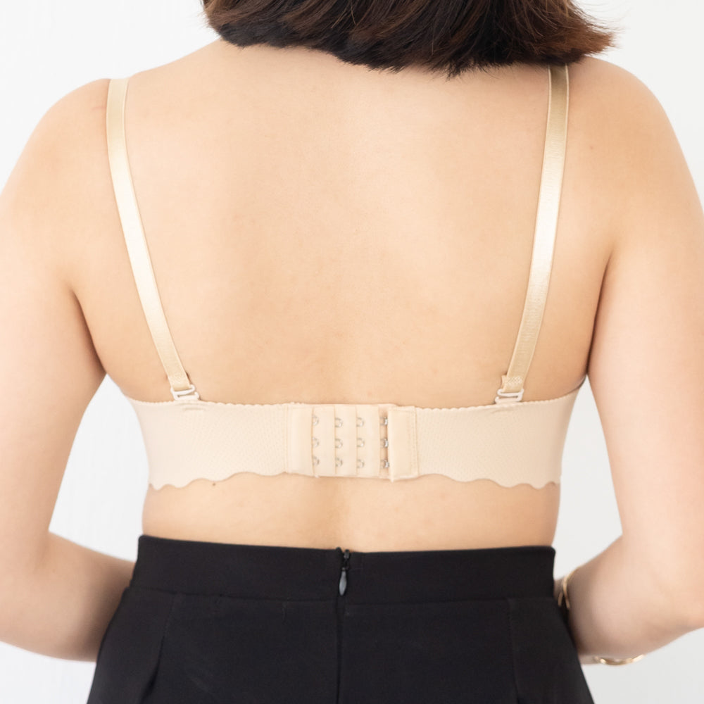 Ooom-pha-licous Scallop 2-Way Wireless Super Push Up Bra in Nude (Size XL Only)