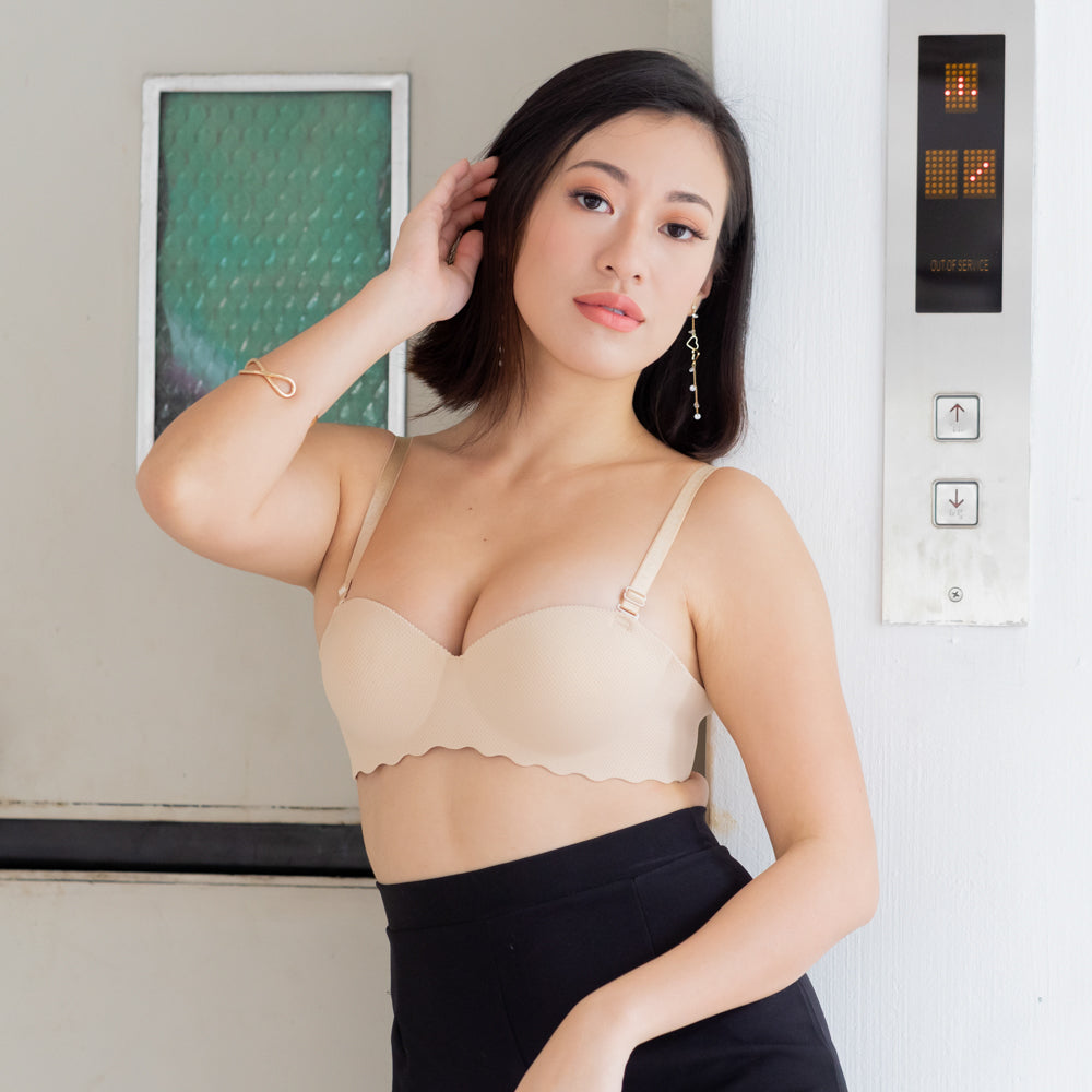 Ooom-pha-licous Scallop 2-Way Wireless Super Push Up Bra in Nude (Size XL Only)