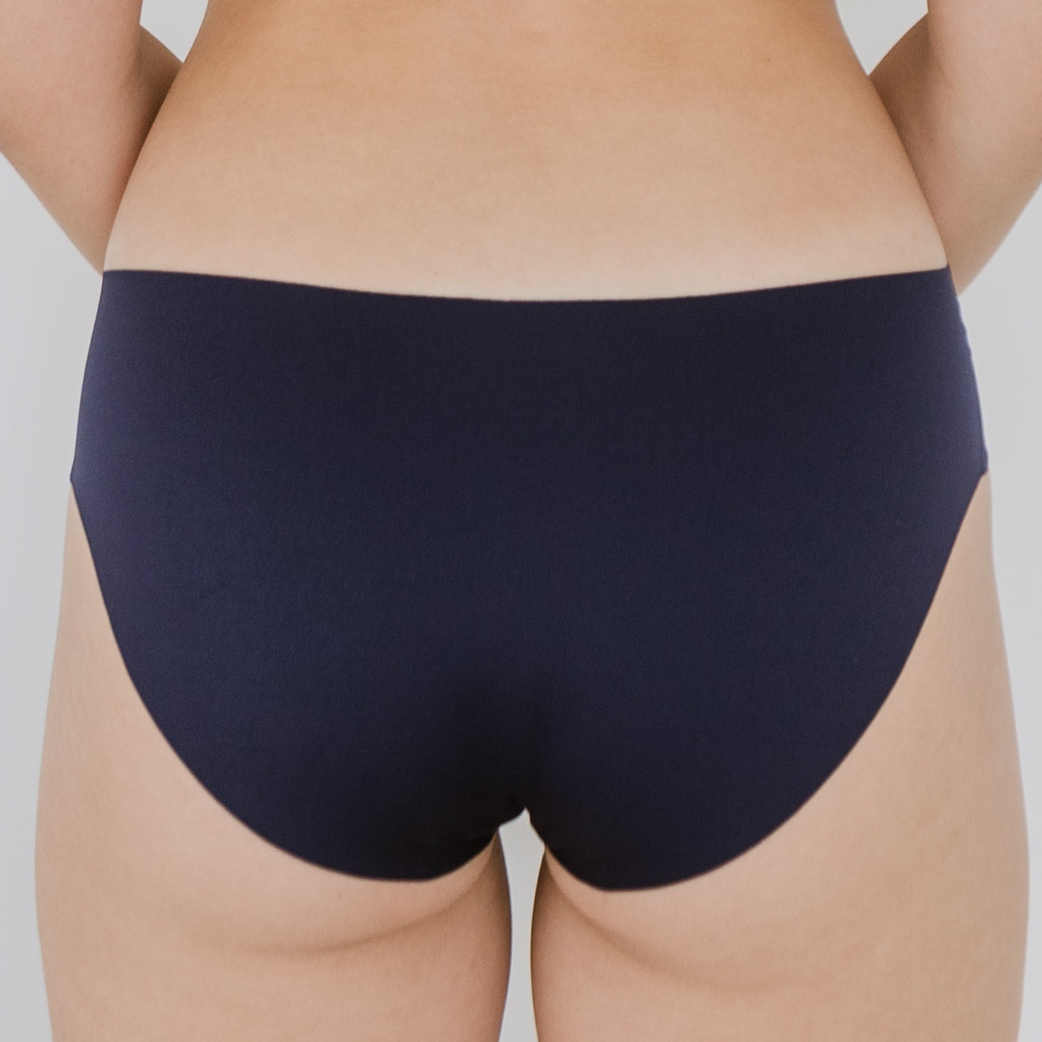 Air-ee Low-Rise Seamless Cheekie (Signature Edition)