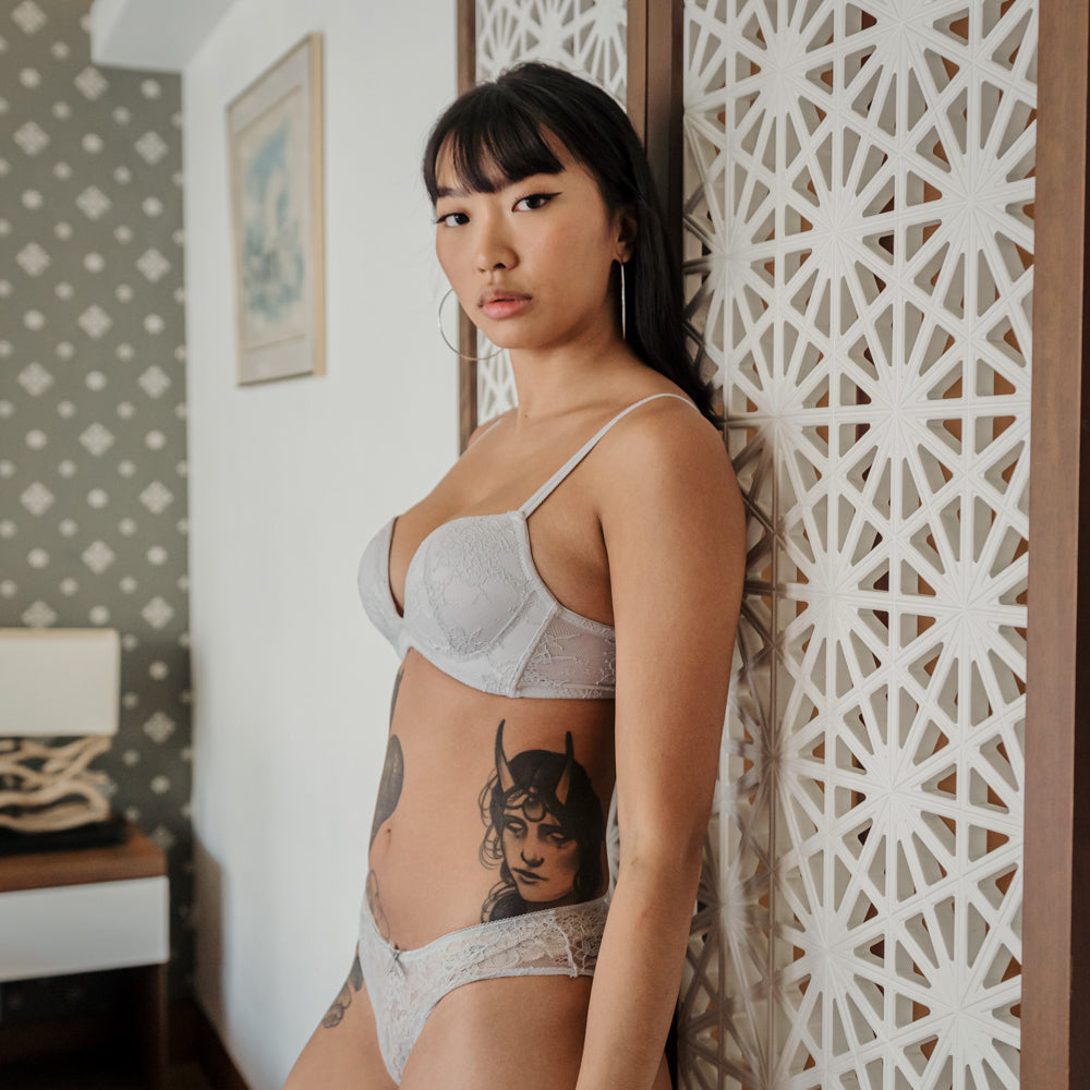 Modern Lace Cheeky in Light Ash (Size M & L Only)