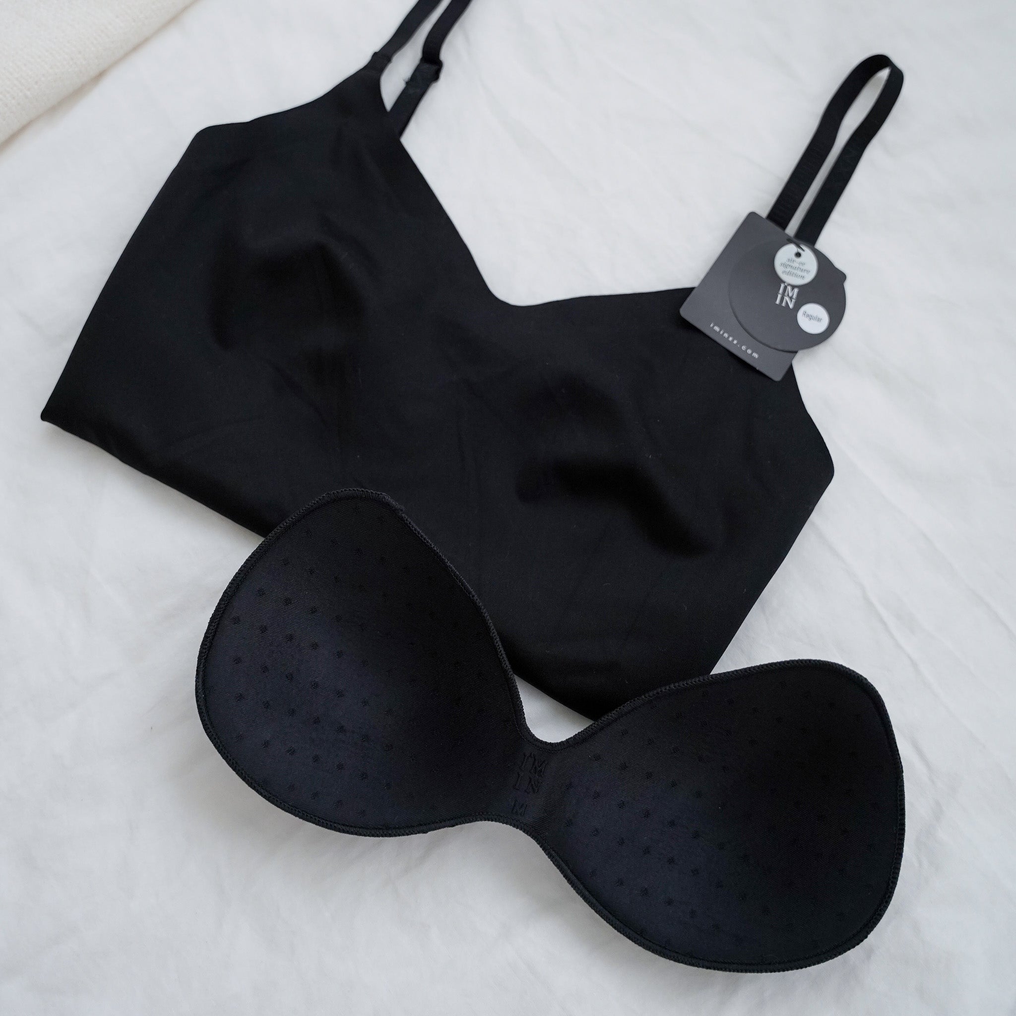 air-ee Seamless 2-in-1 Regular Bra Top (Signature Edition) - Black